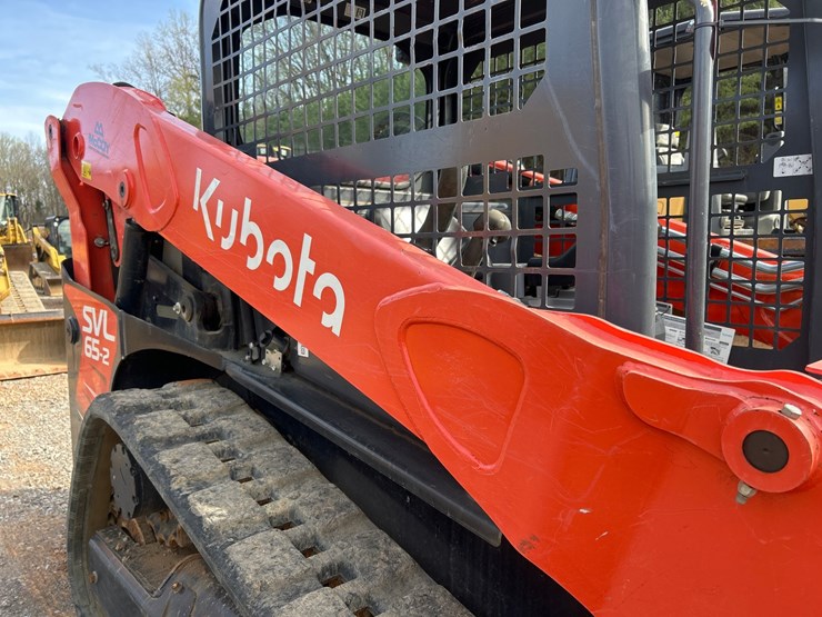 2023-kubota-svl65-2-image-21