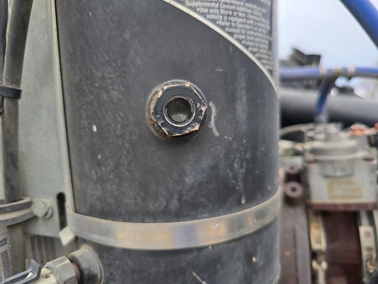 2017-peterbilt-348-image-43