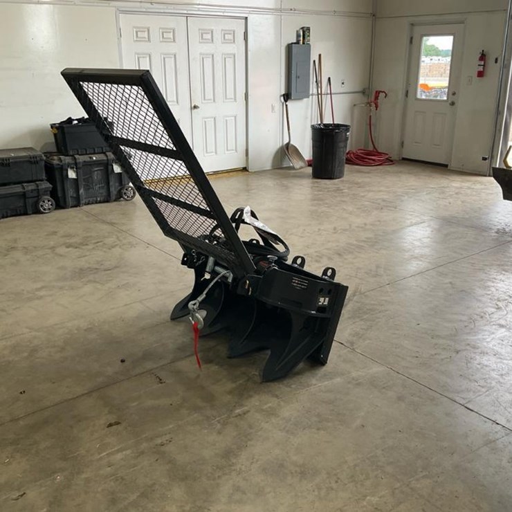 #1376 • Unused Landhonor Skid Steer 15000Lb Hydraulic Winch