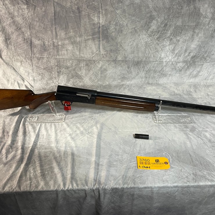 #3760 • Browning Auto-5 12 Gauge Semi Auto Shotgun, SN: 01060NU211 (Arcadia, WI)