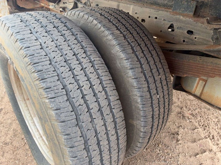 2005-ford-f350-image-22