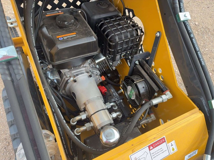 mini-2025-sdll60-skid-steer-image-14