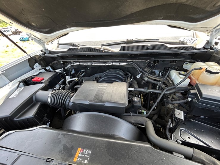 2021-chevrolet-2500-image-13