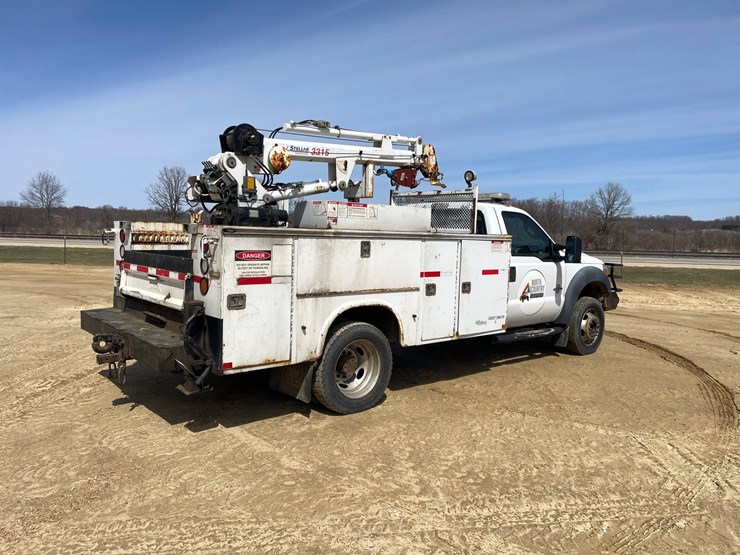 2011-ford-f550-image-5