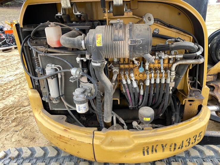 2014-caterpillar-303.5-image-55