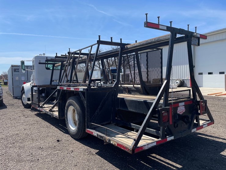 1995-peterbilt-330-image-8