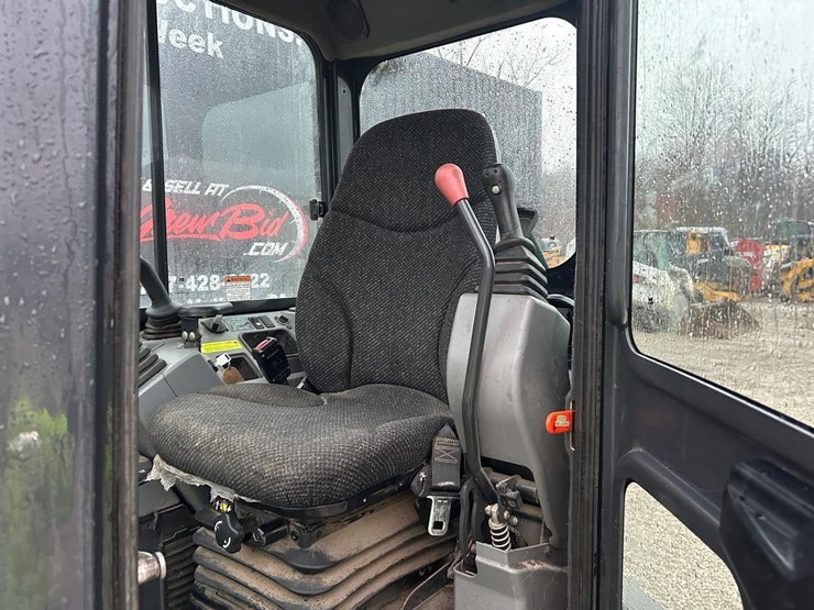 2017-bobcat-e35i-image-19