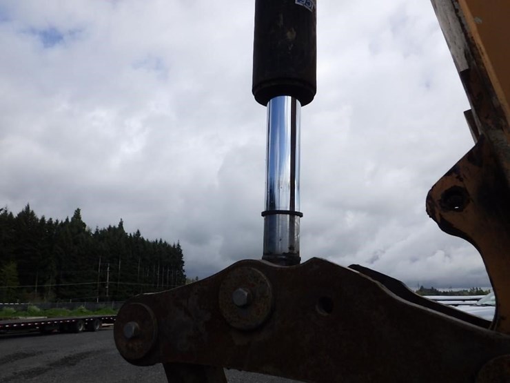 2014-case-cx145c-image-25