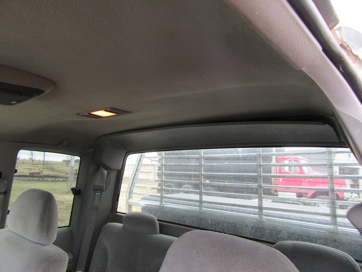 1997-chevrolet-3500-image-28