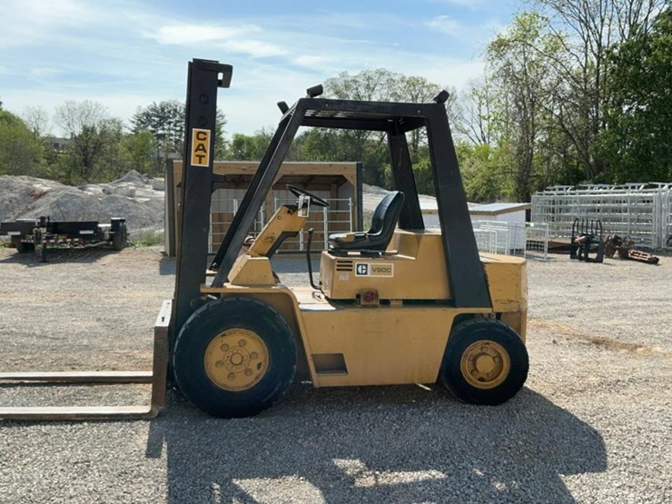 1976-caterpillar-v80c-image-2