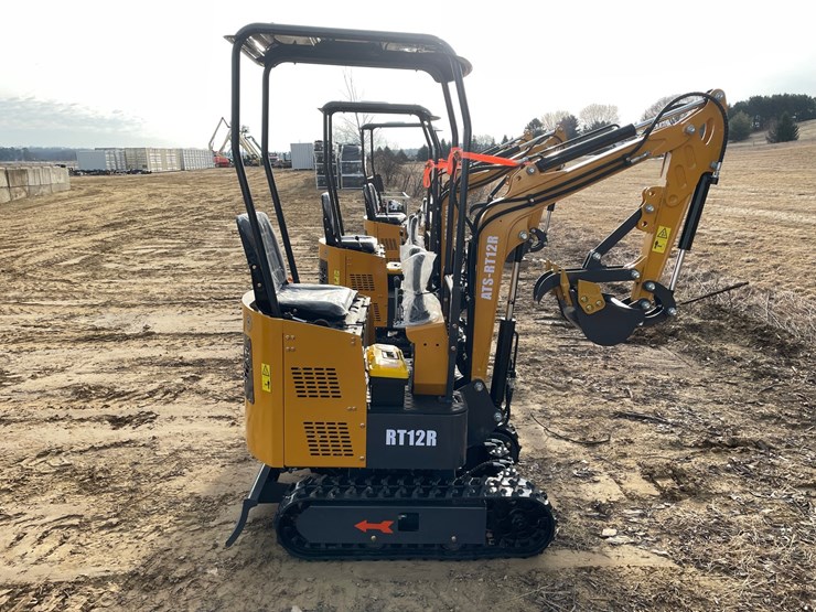 #1040-•-new-ats-rt12r-mini-excavator-image-4