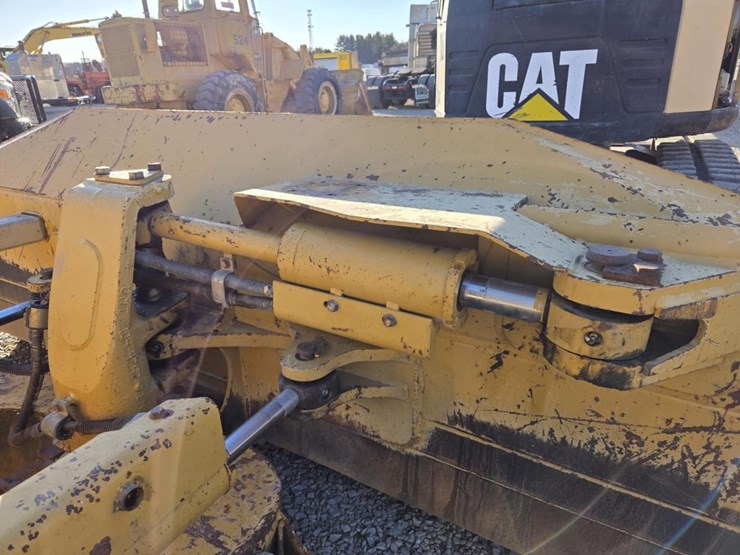 2007-caterpillar-d5n-lgp-image-13