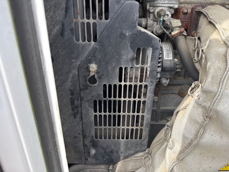 massey-ferguson-8-image-15