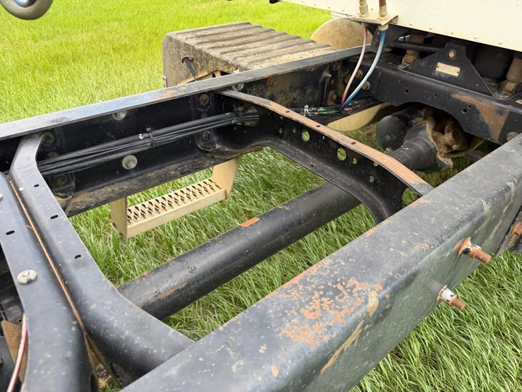 2000-international-9200-image-26