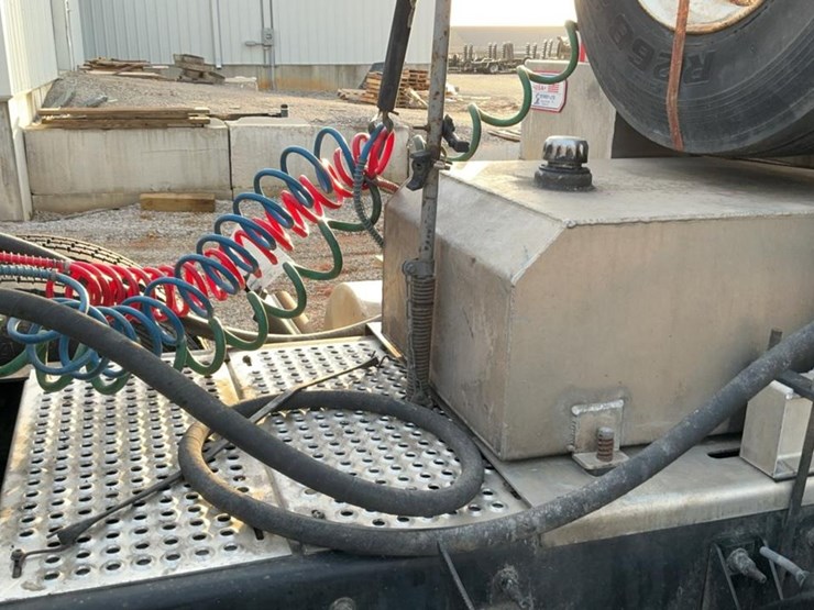 2017-international-prostar-image-55