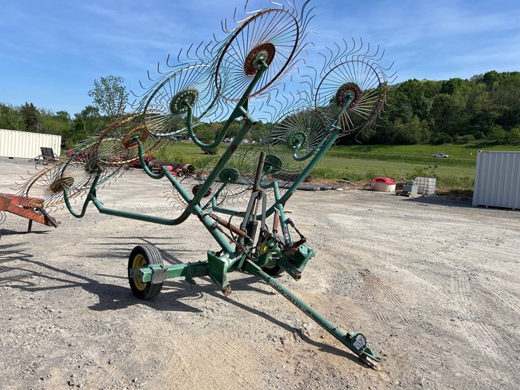 john-deere-702-image-3