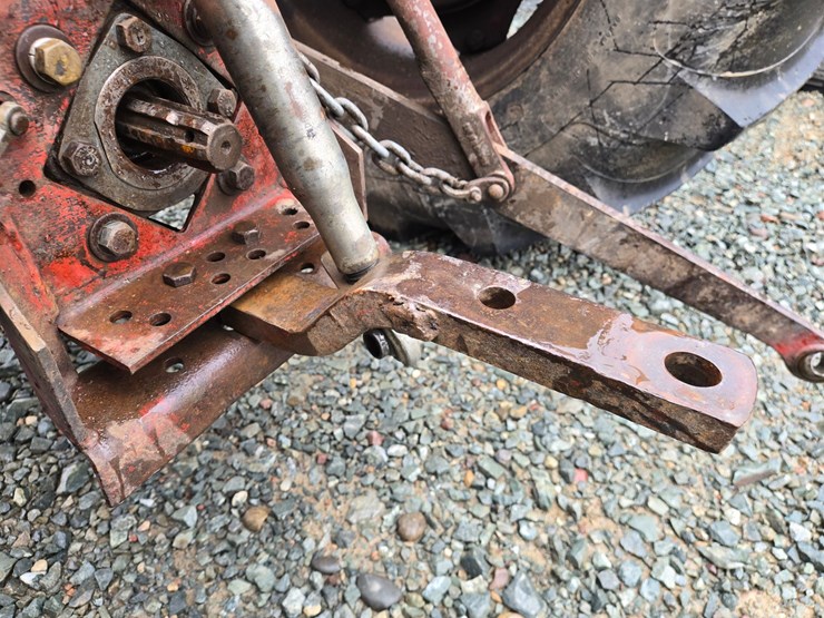 massey-ferguson-35-image-38