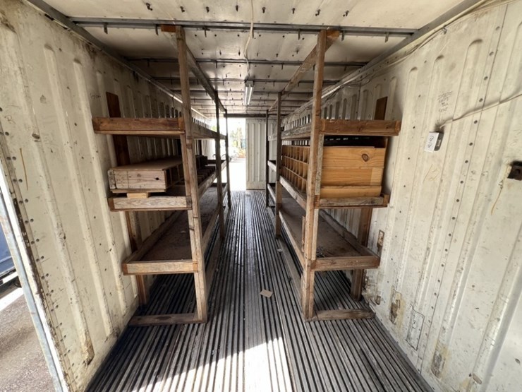 1966-utility-van-image-13