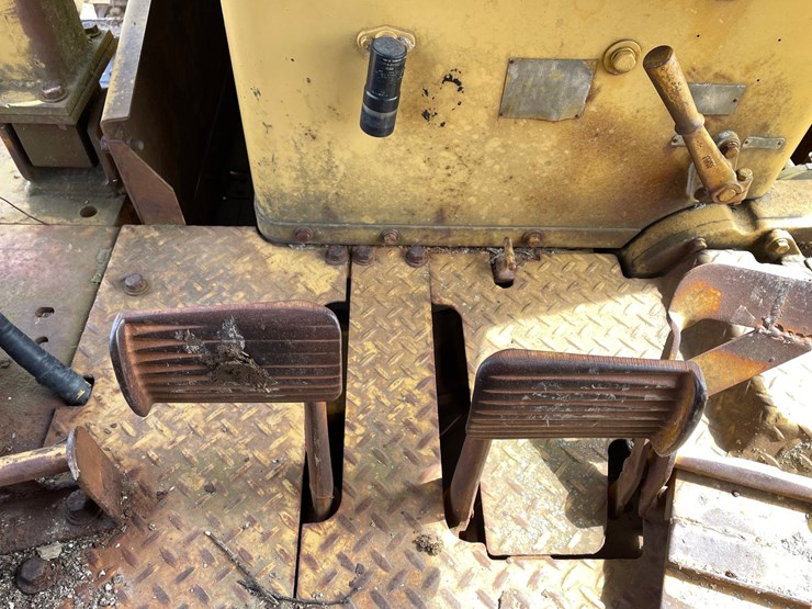 caterpillar-d7-image-44