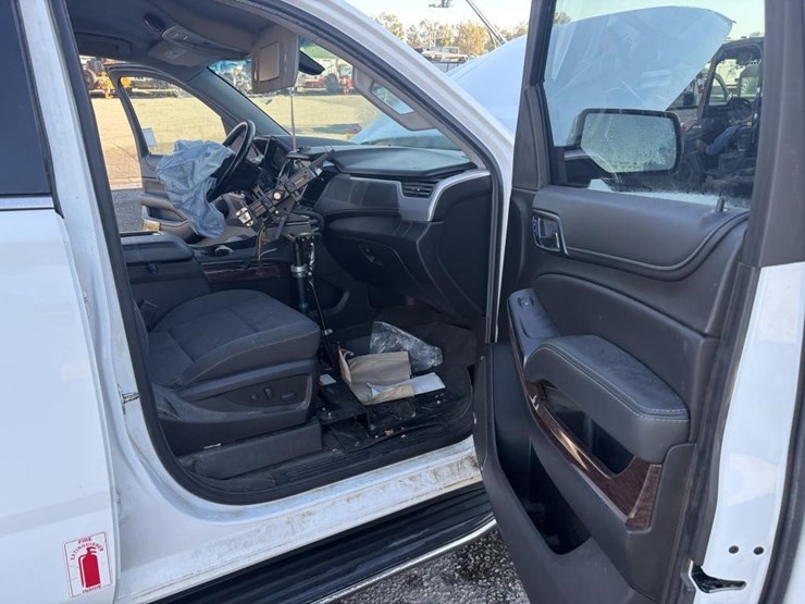 2019-gmc-yukon-image-10