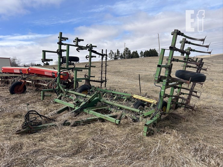 john-deere-1000-image-3