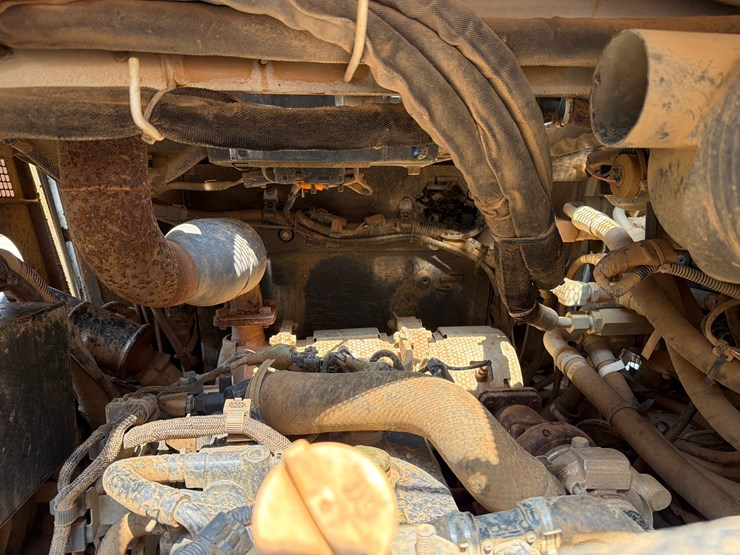 2016-takeuchi-tl10v2-image-21