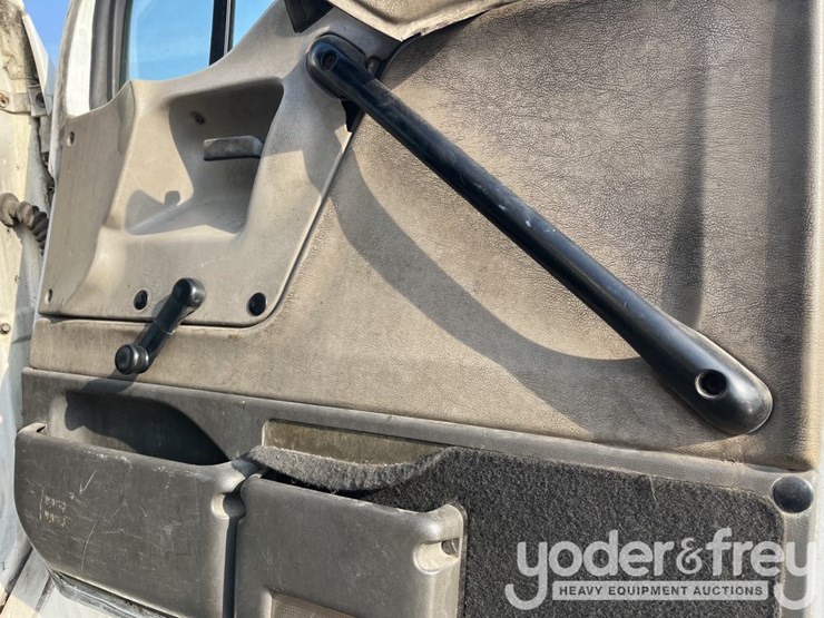 2005-sterling-acterra-image-41