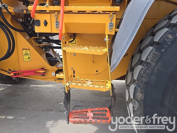 2021-volvo-l90h-image-46