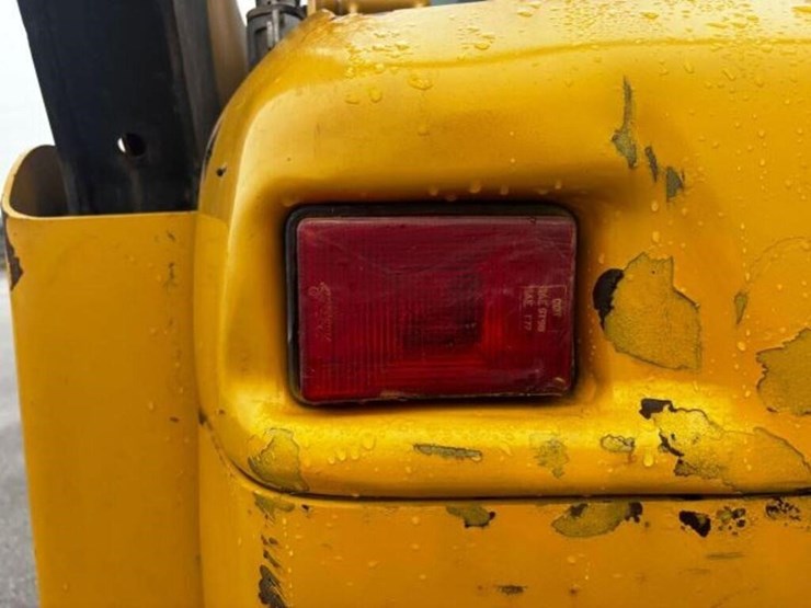 2009-caterpillar-232b2-image-45