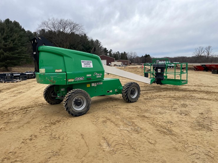 2016-jlg-400s-image-5