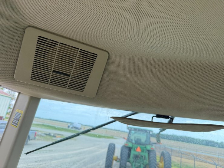 1998-john-deere-8300-image-59