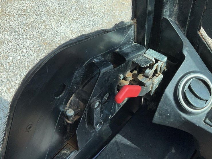 2021-jcb-215t-image-25