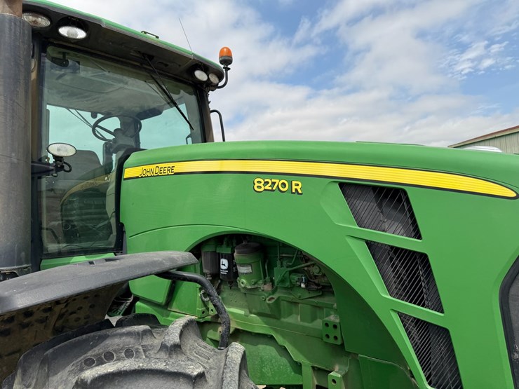 2010-john-deere-8270r-image-40