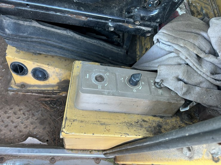 caterpillar-826c-image-50