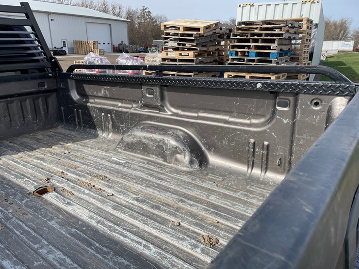 2008-gmc-3500hd-image-25