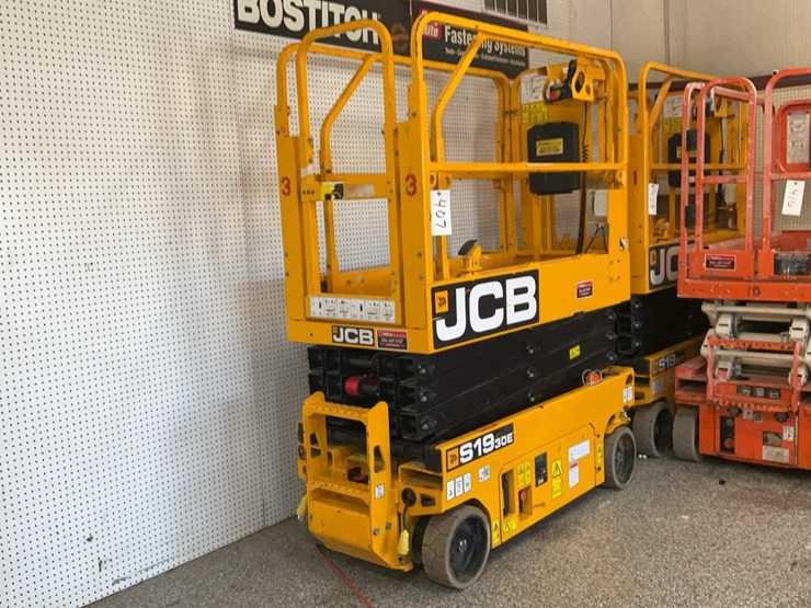 #407-•-jcb-s1930e-19'-scissor-lift-image-1