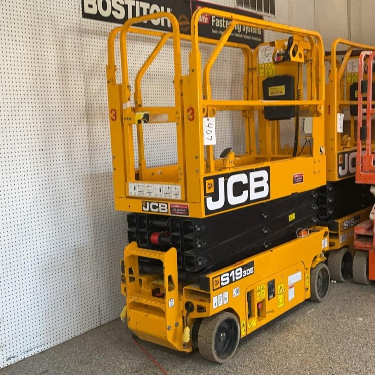 #407 • JCB S1930E 19' Scissor Lift