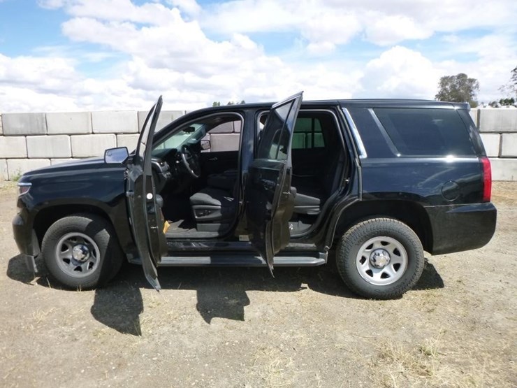 2019-chevrolet-tahoe-image-6