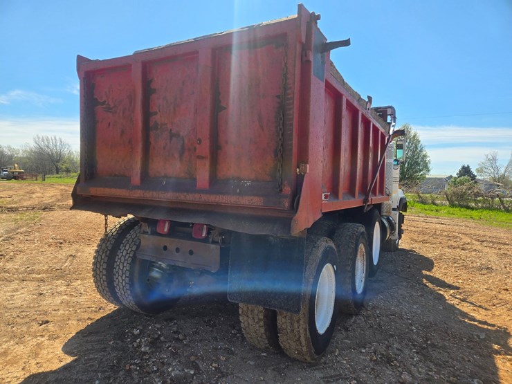 1994-mack-rd690s-image-15