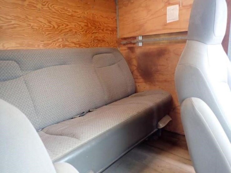 2009-ford-e450-image-26