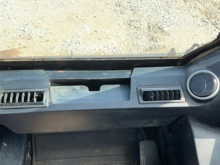 2021-jcb-215t-image-26