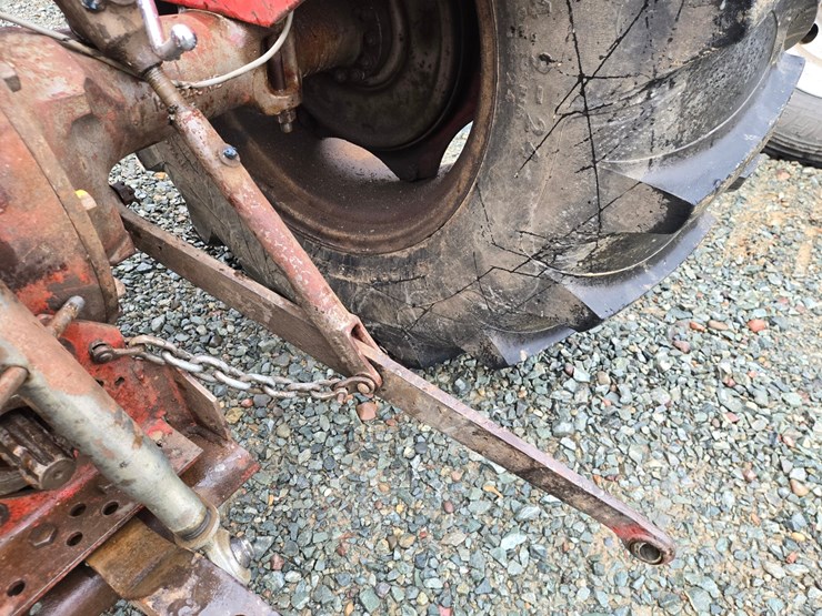 massey-ferguson-35-image-32