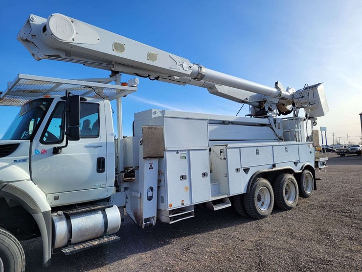 2013-international-harvester-sx525-bucket-truck-image-10