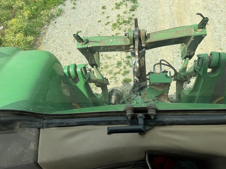 2010-john-deere-8270r-image-77