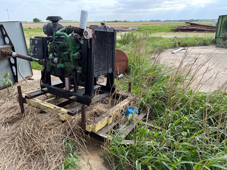 john-deere-4045t-image-2