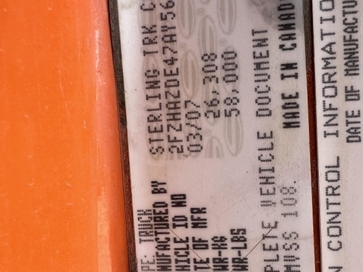 2007-sterling-l9500-image-48