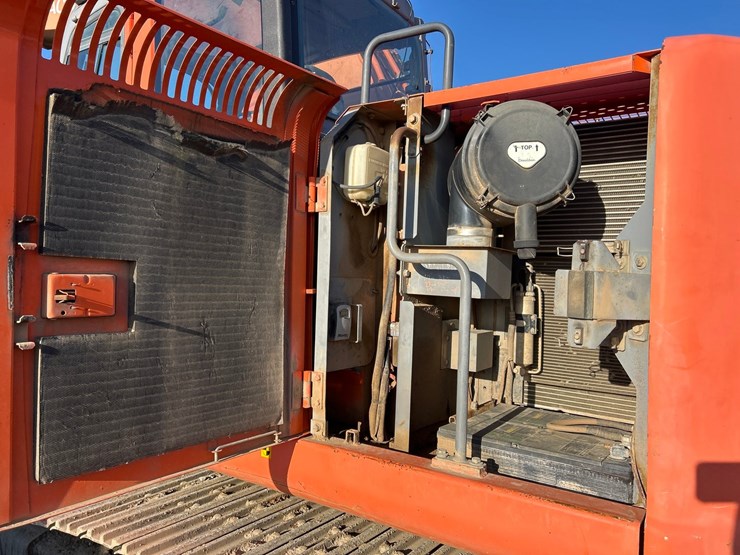 2021-hitachi-zx225-image-55