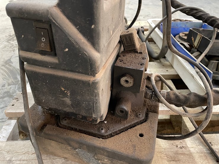 #7552-•-gates-hydraulic-hose-crimper-image-6