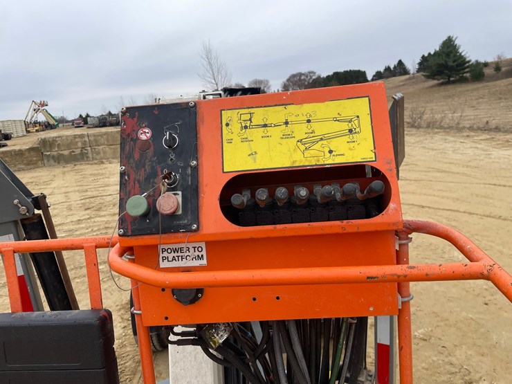 #7513-•-(m-4)-2018-snorkel-tl49j-towable-boom-lift-image-58