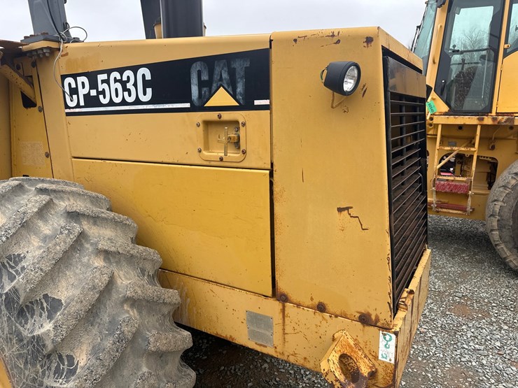 caterpillar-cp-563c-image-11
